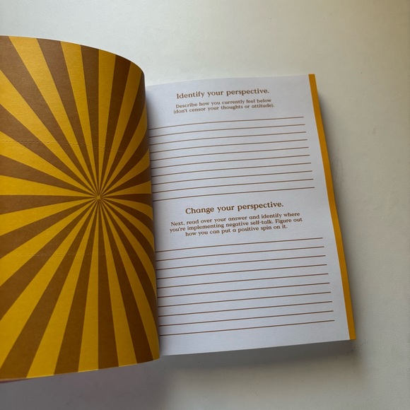 ୨୧ ･ﾟ✧ Feel Your Best For Personal Growth Book - Picture 5 of 7